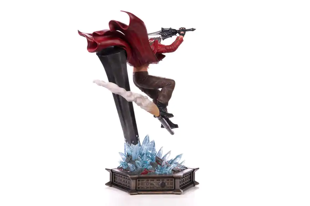 Devil May Cry 3 Dante szobor figura 43 cm termékfotó