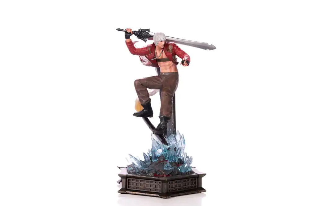 Devil May Cry 3 Dante szobor figura 43 cm termékfotó