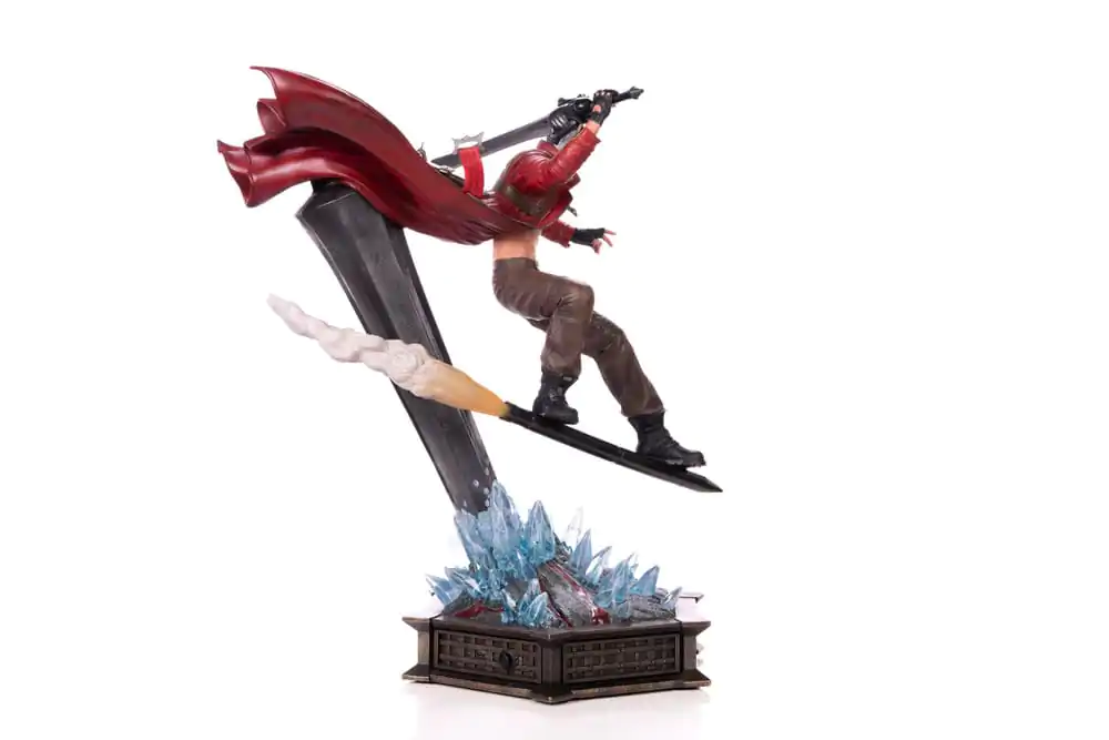 Devil May Cry 3 Dante szobor figura 43 cm termékfotó