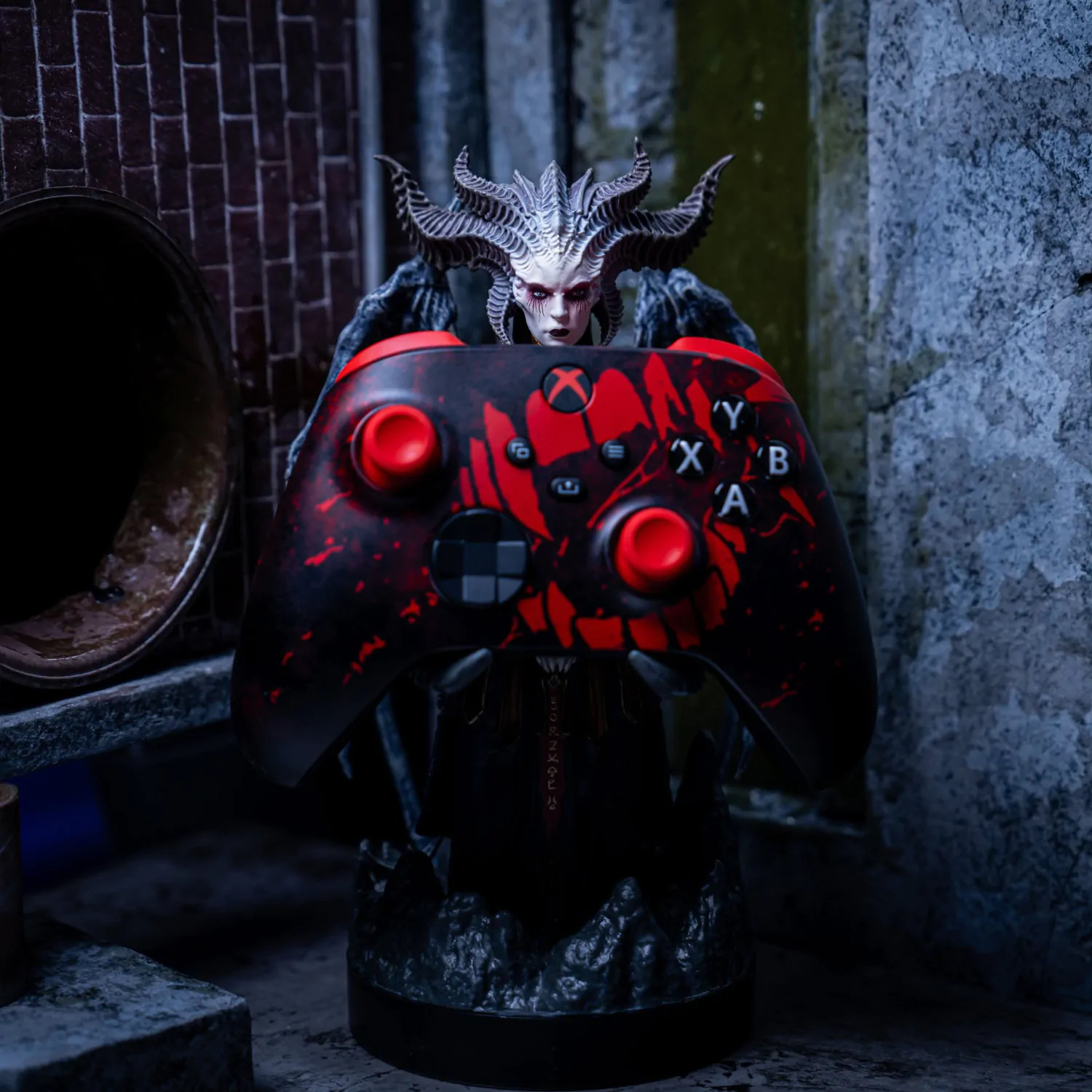 Diablo Cable Lilith kontroller/telefon tartó Cable Guy figura 22 cm termékfotó