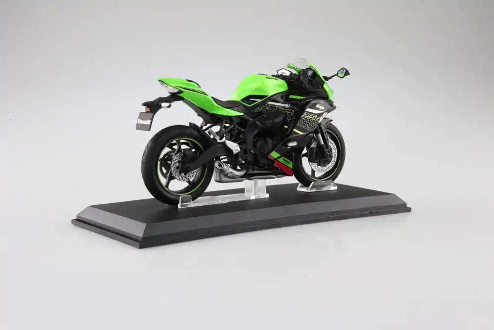 Diecast Bike Series 1/12 Kawasaki Ninja ZX-25R Lime Green×Ebony szobor figura 16 cm termékfotó