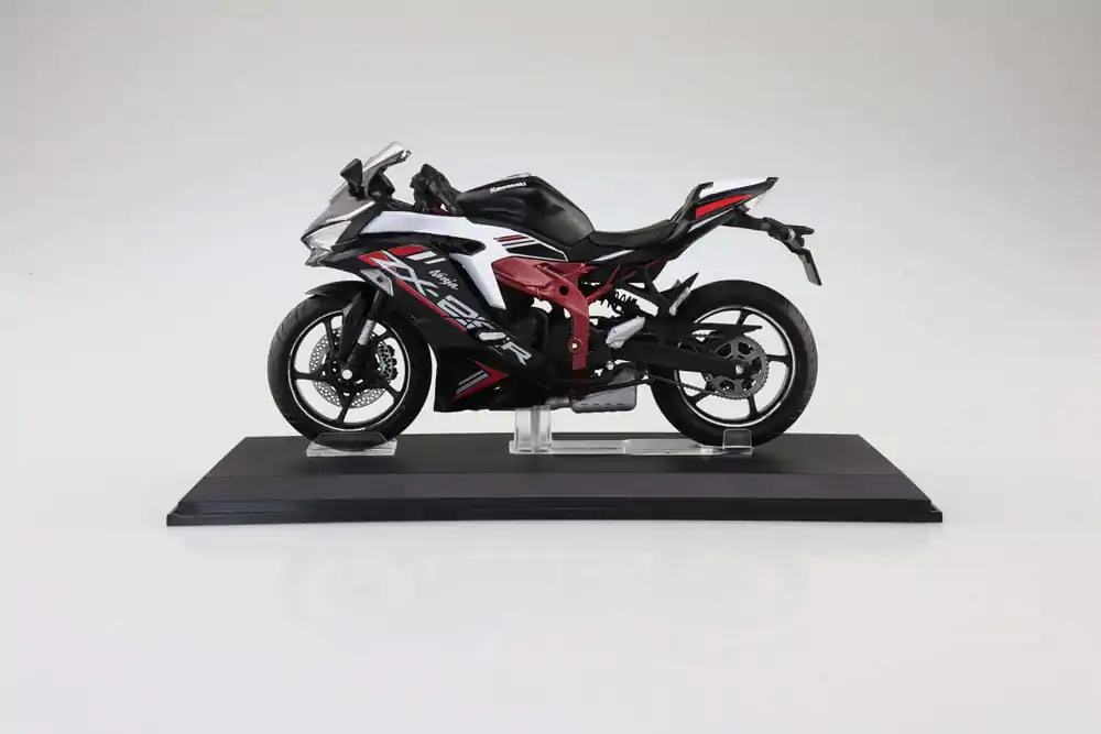 Diecast Bike Series 1/12 Kawasaki Ninja ZX-25R Metallic Spark Black×Peal Flat Stardust White szobor figura 16 cm termékfotó