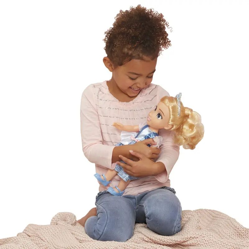 Disney Cincederella játék baba 38cm termékfotó