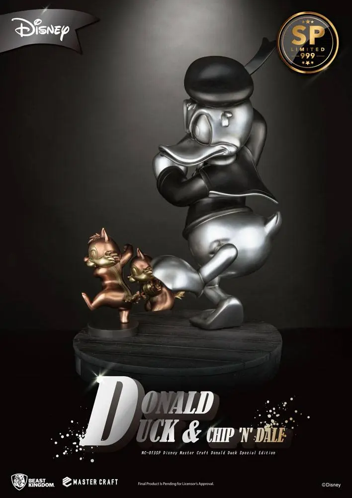 Disney Master Craft Donald Duck Special Edition szobor figura 34 cm termékfotó