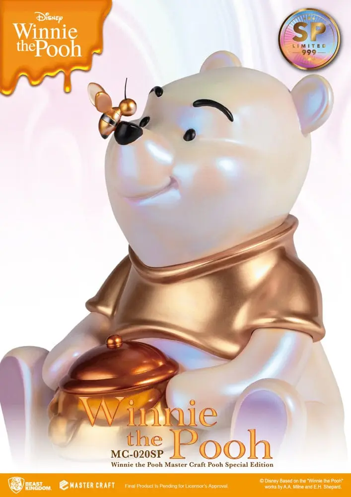 Disney Master Craft Winnie the Pooh Special Edition szobor figura 31 cm termékfotó