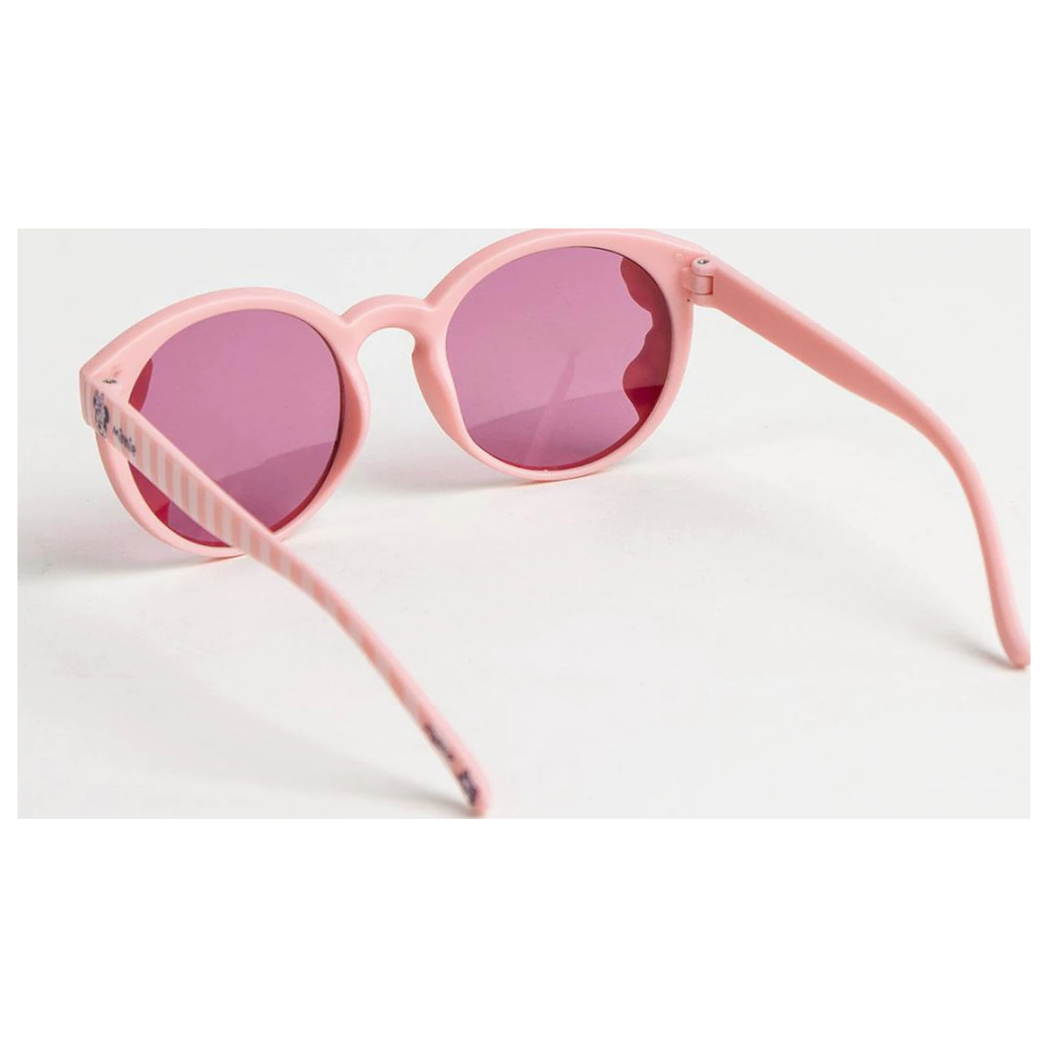 Disney Minnie Daisy napszemüveg termékfotó