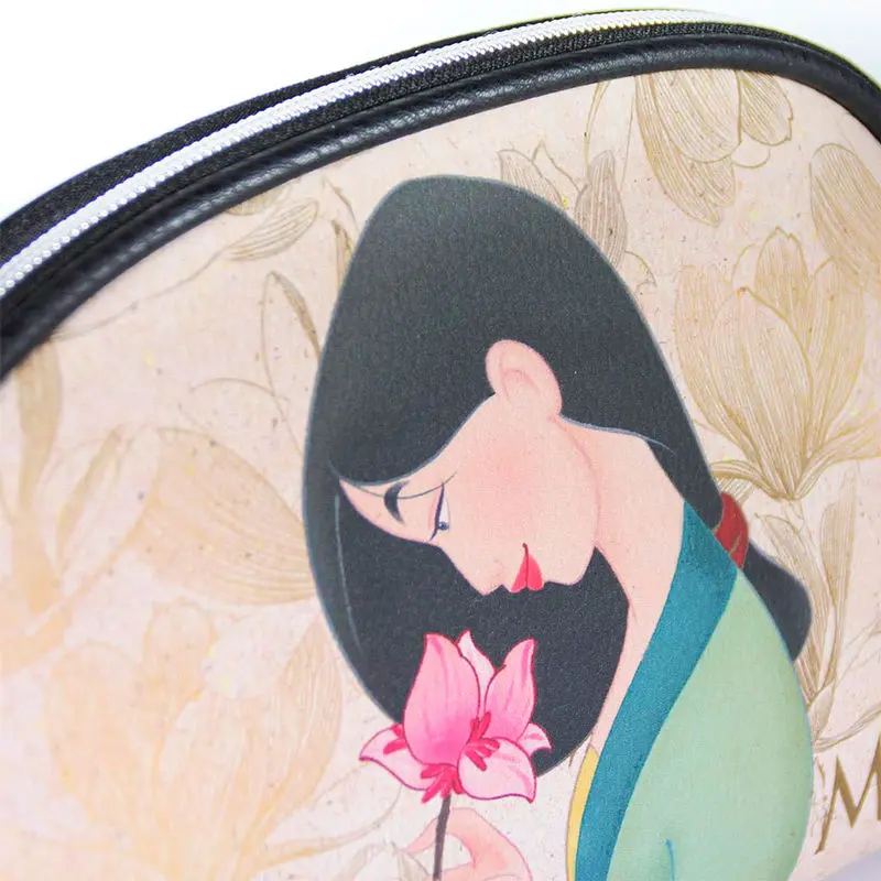 Disney Mulan utazó neszeszer termékfotó