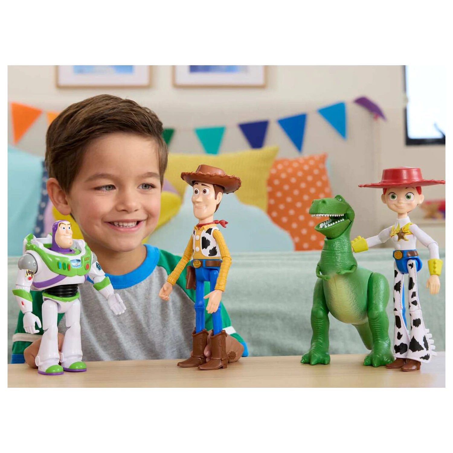 Disney Pixar Toy Story 5 Buzz Lightyear figura 18cm termékfotó