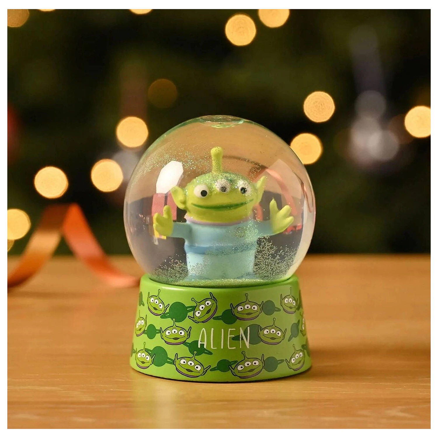 Disney Pixar Toy Story Alien hógömb termékfotó