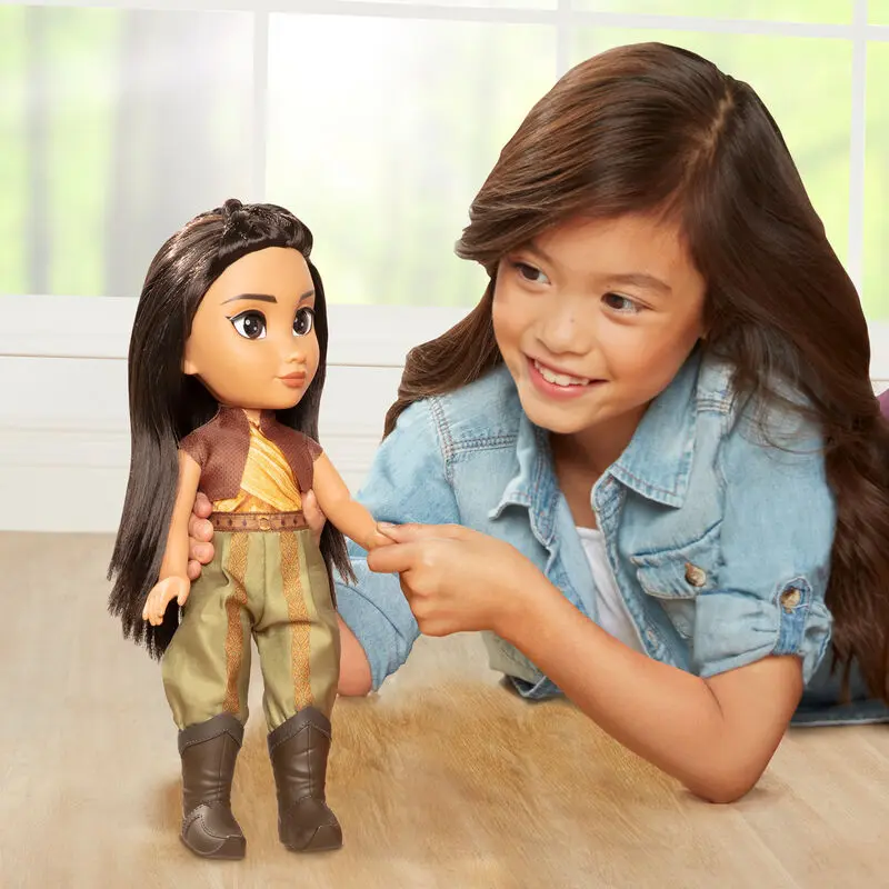 Disney Raya and The Last Dragon játék baba 38cm termékfotó