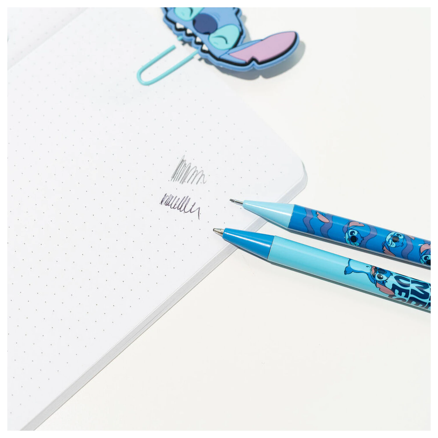 Disney Stitch ceruza, toll és akril ceruzatartó csomag termékfotó