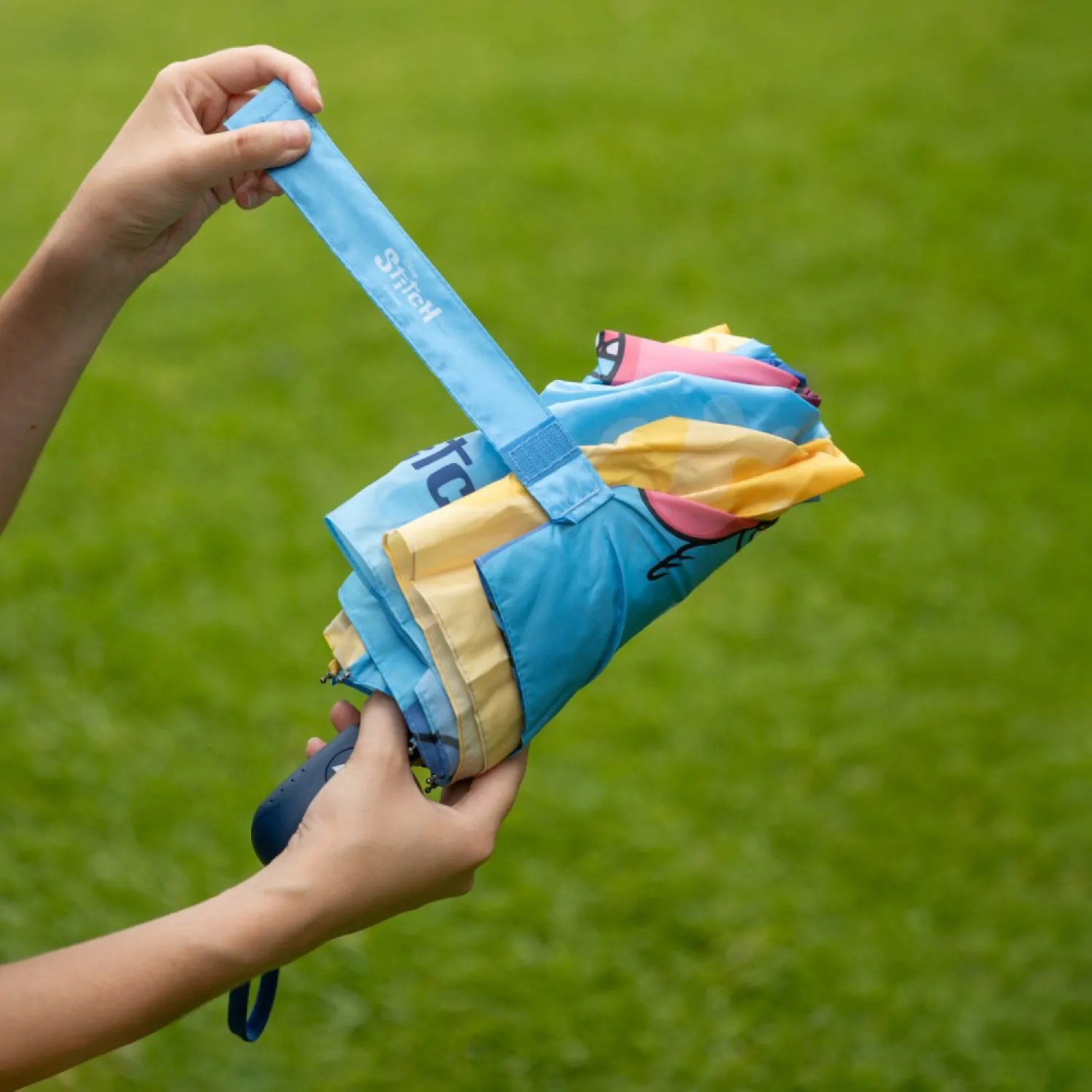 Disney Stitch Foodie összecsukható esernyő termékfotó