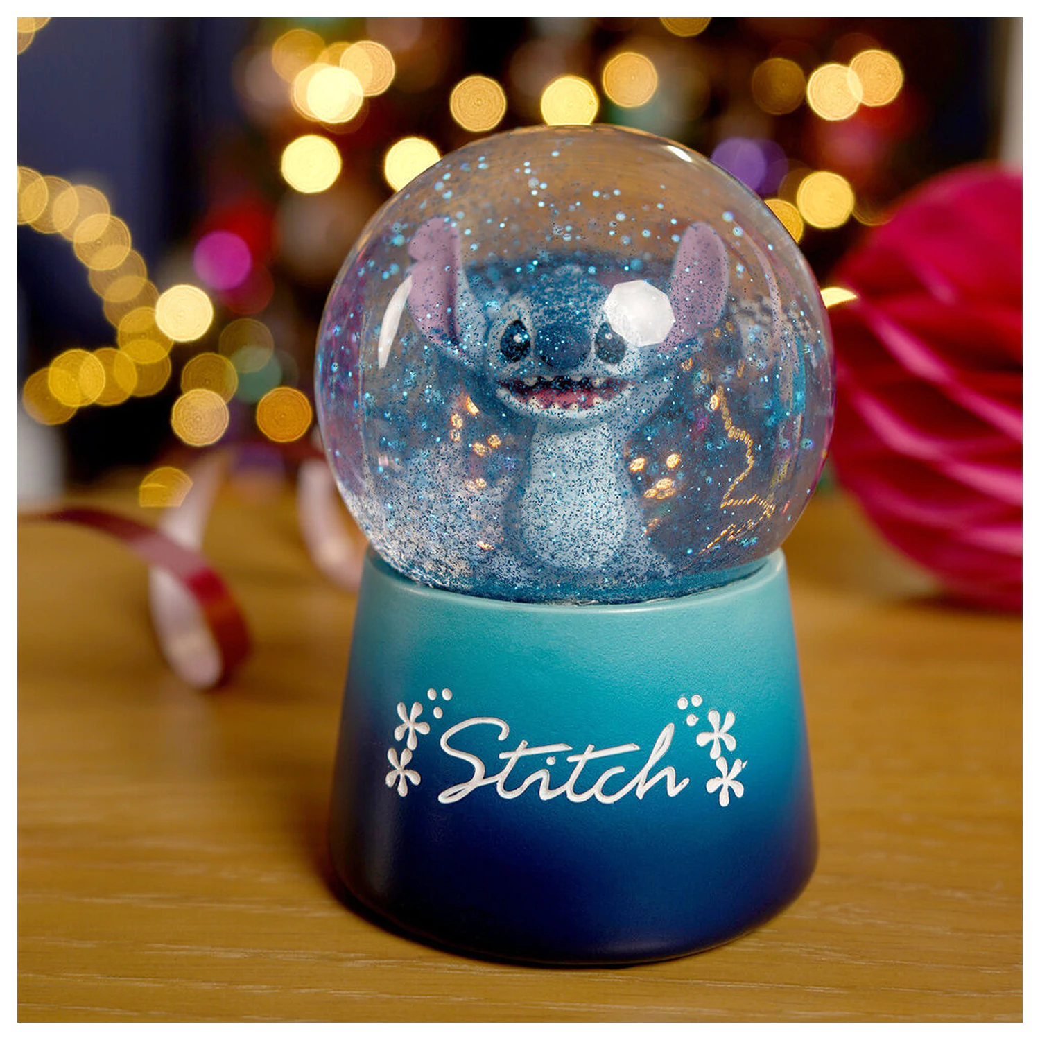 Disney Stitch hógömb termékfotó
