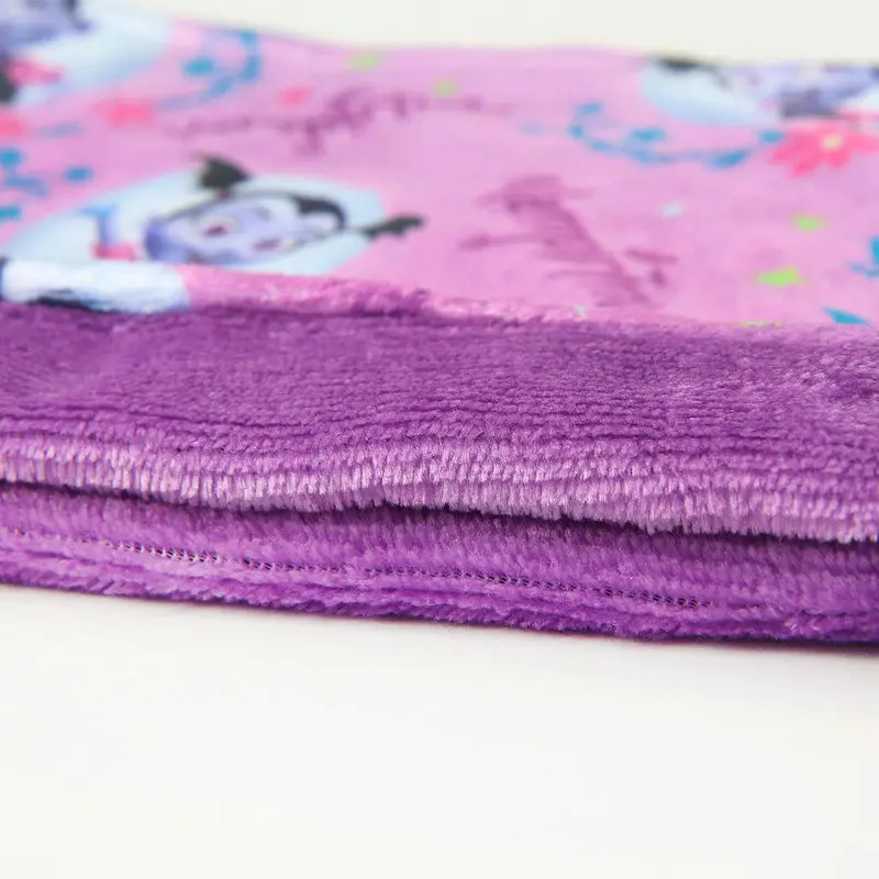 Disney Vampirina gyermek polár sál termékfotó