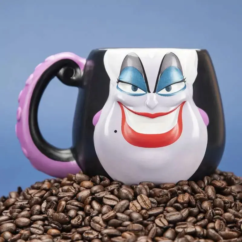Disney Villains Ursula ábrázatú bögre termékfotó