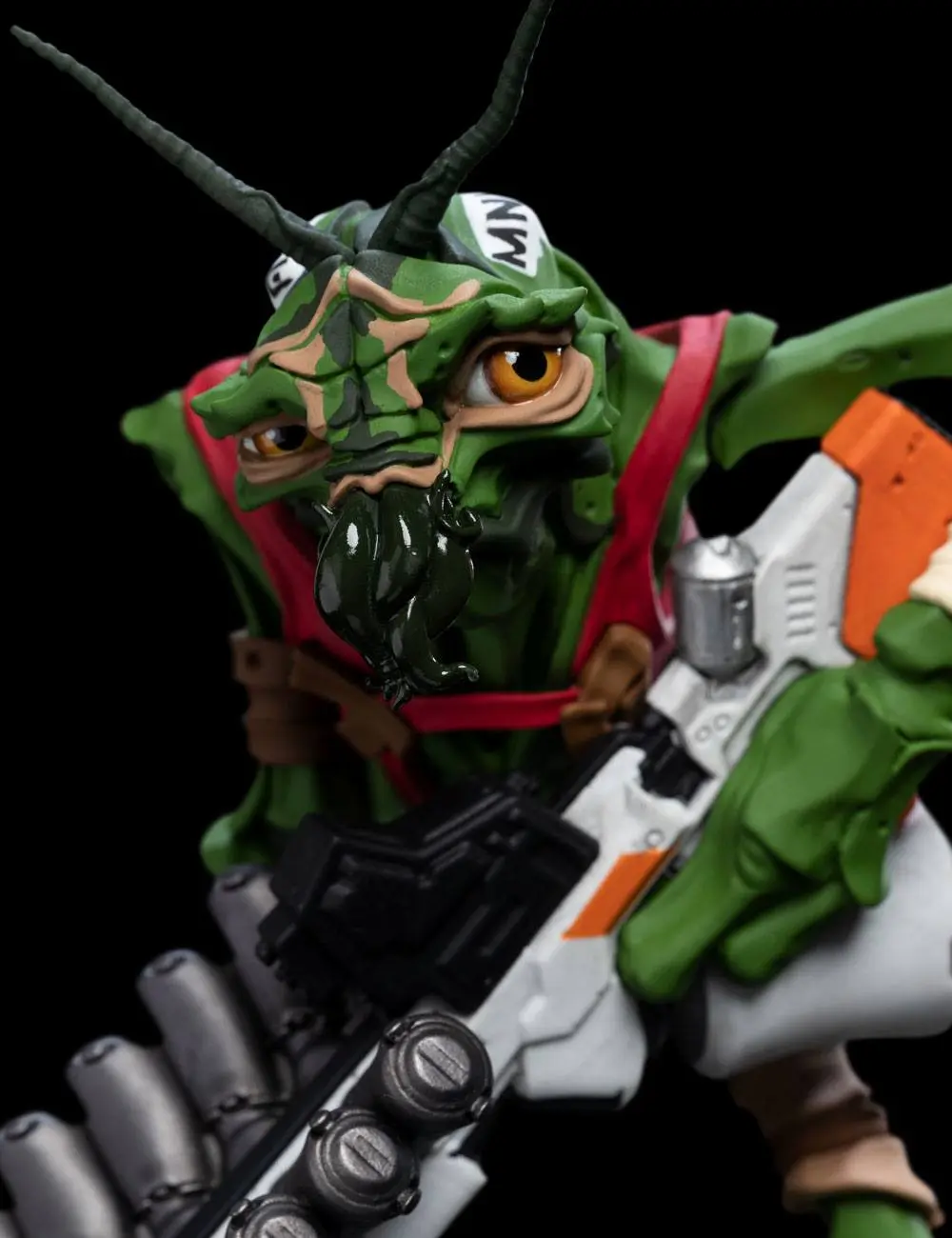 District 9 Mini Epics Vinyl Christopher Johnson figura 14 cm termékfotó