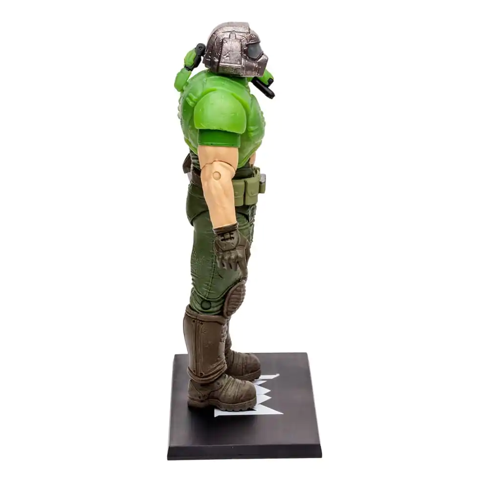 Doom Eternal Doom Slayer Classic (Glow In The Dark Edition) Gold Label akciófigura 18 cm termékfotó