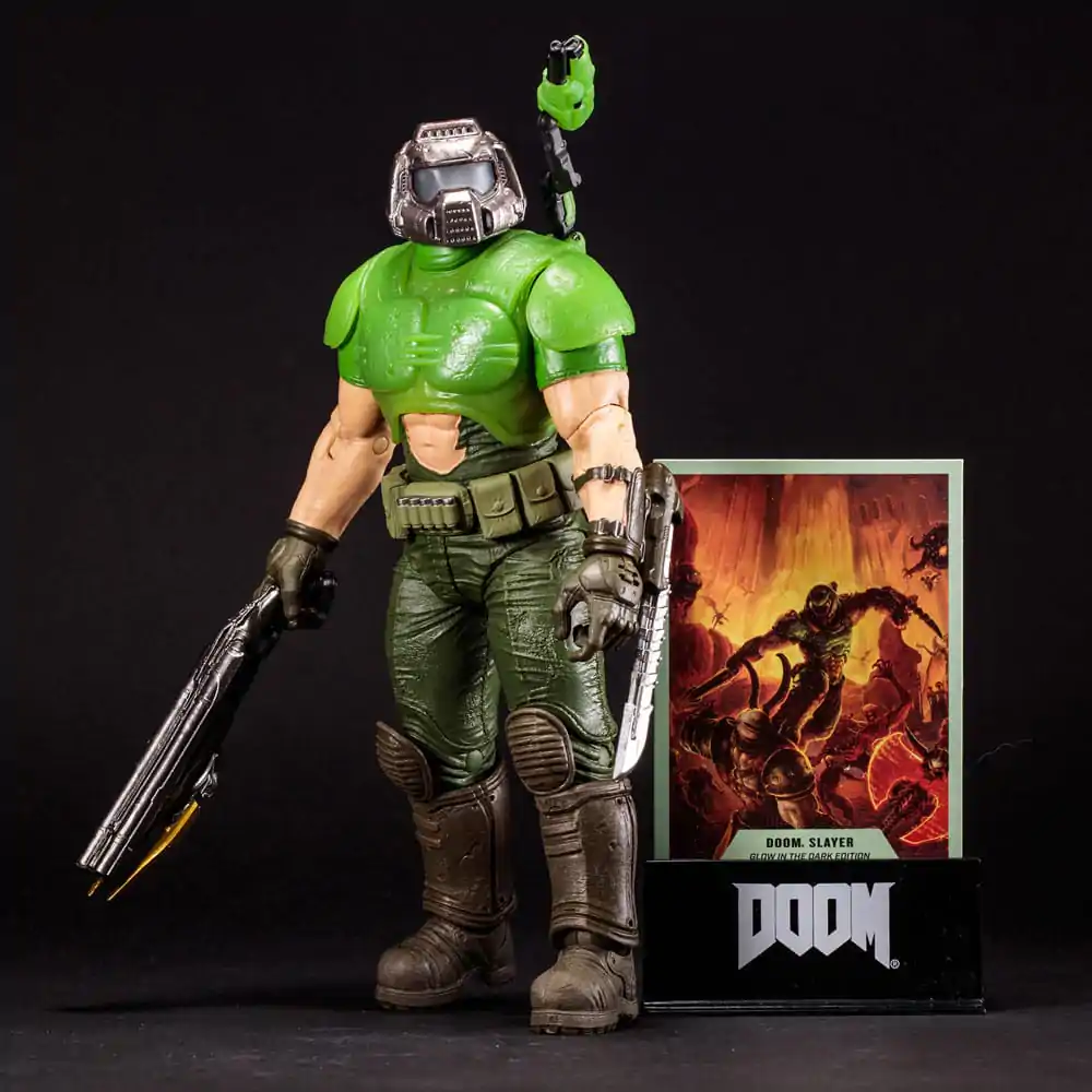 Doom Eternal Doom Slayer Classic (Glow In The Dark Edition) Gold Label akciófigura 18 cm termékfotó