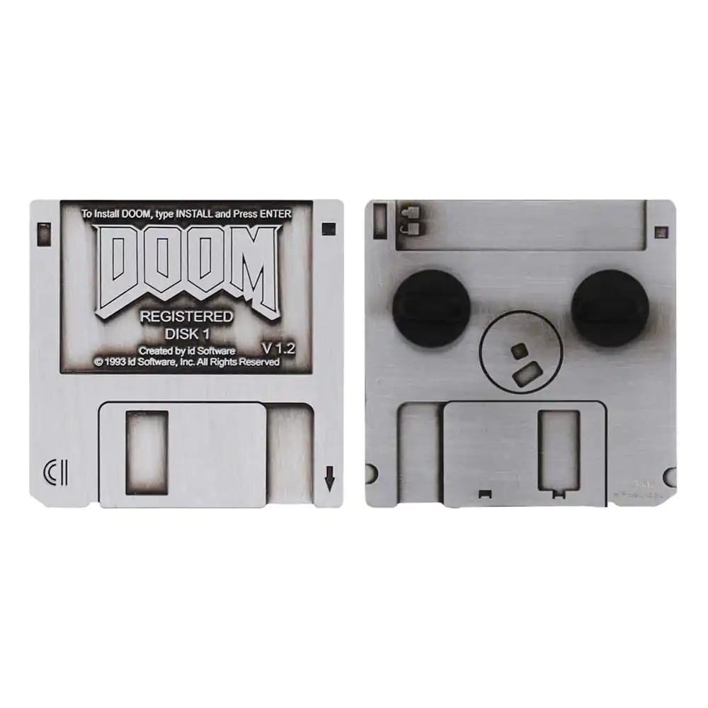 Doom Floppy Disk kitűző Limitált kiadás termékfotó