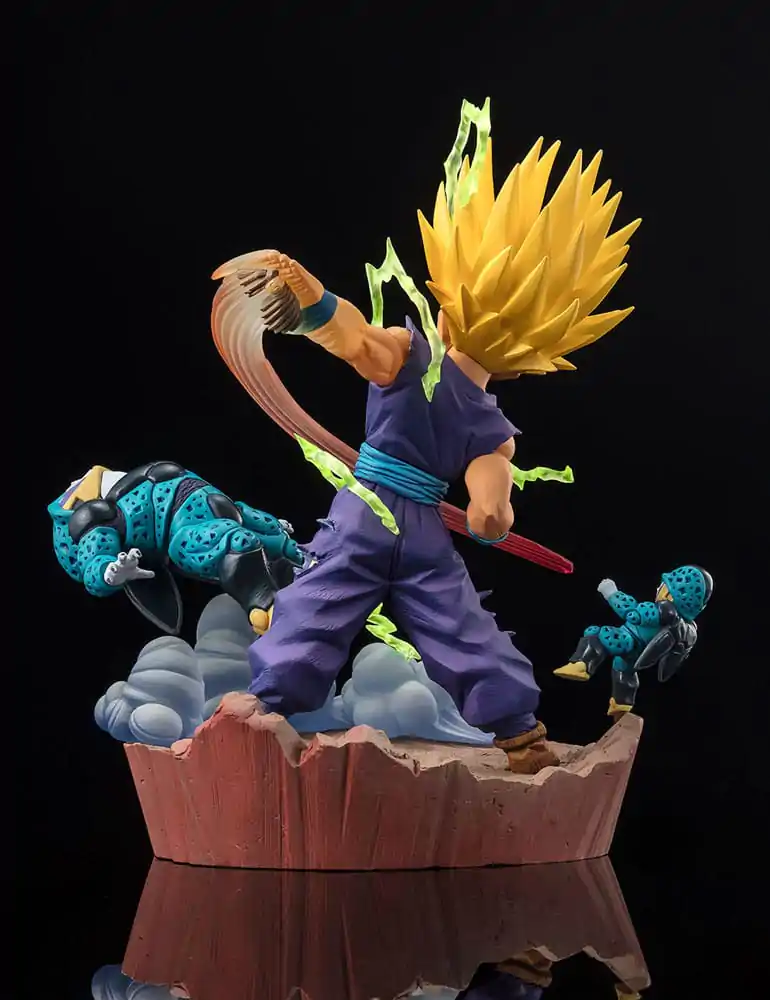 Dragon Ball FiguartsZERO Extra Battle Marshall Super Saiyan 2 Son Gohan -Anger Exploding Into Power- PVC szobor figura 20 cm termékfotó