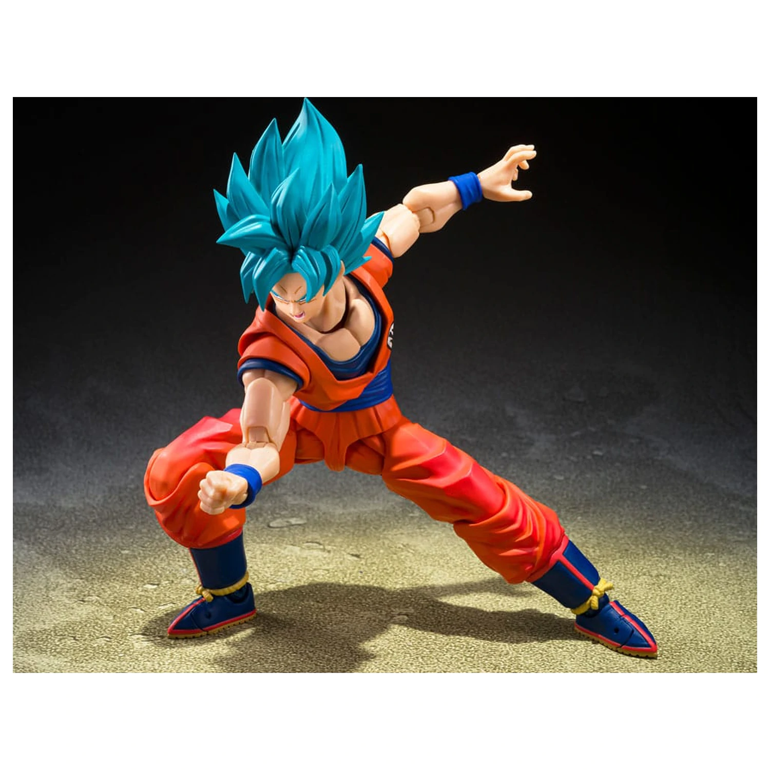 Dragon Ball Super S.H.Figuarts akciófigura Super Saiyan God Super Son Guko (Blue power transcending Limits) 15 cm     termékfotó