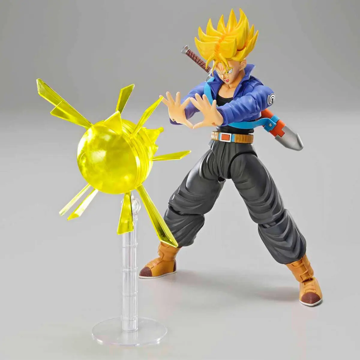 Dragon Ball Z Trunks Szuper Csillagharcos modell készlet figura 14cm termékfotó