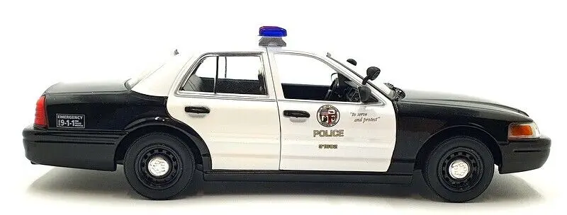 Drive (2011) Diecast Model 1/24 2001 Ford Crown Victoria Police Interceptor LAPD termékfotó