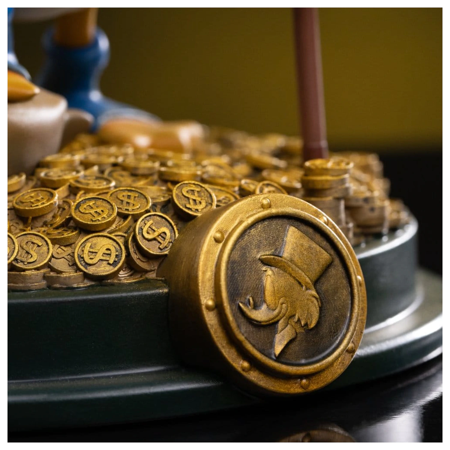 Duck Tales Art Scale 1/10 Uncle Scrooge McDuck szobor figura 17 cm termékfotó