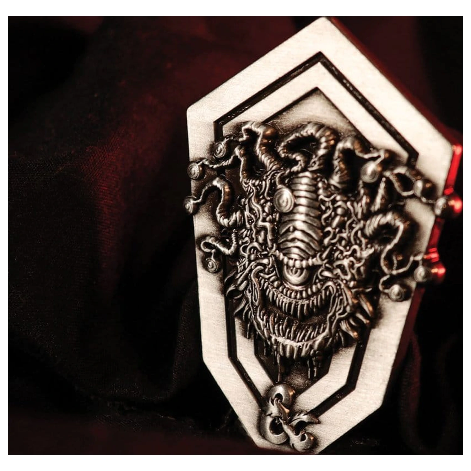 Dungeons & Dragons kitűző Beholder Limitált kiadás termékfotó
