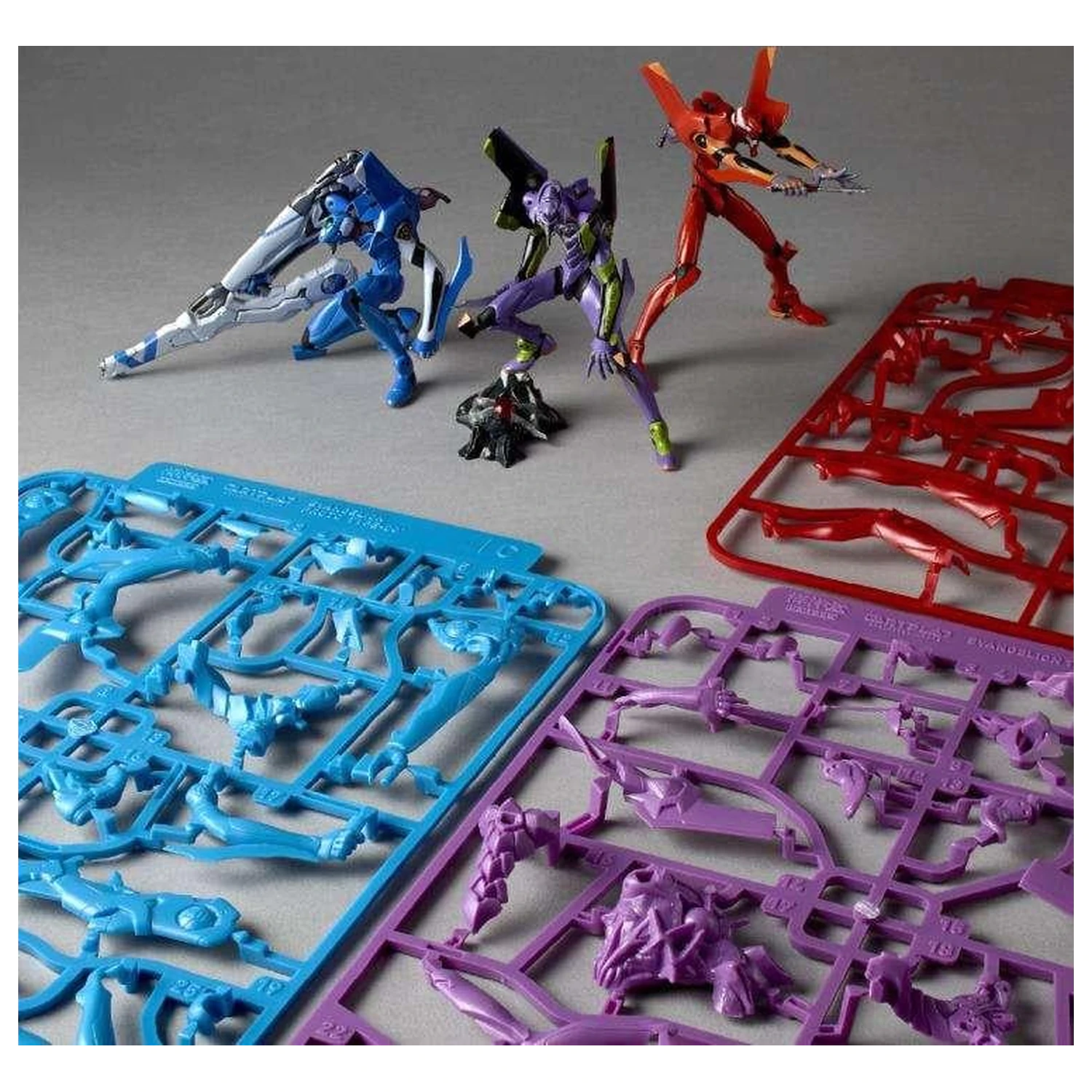 EVANGELION Unit-01 / Unit-02 / Prototype-00 modell készlet Artpla 12cm termékfotó