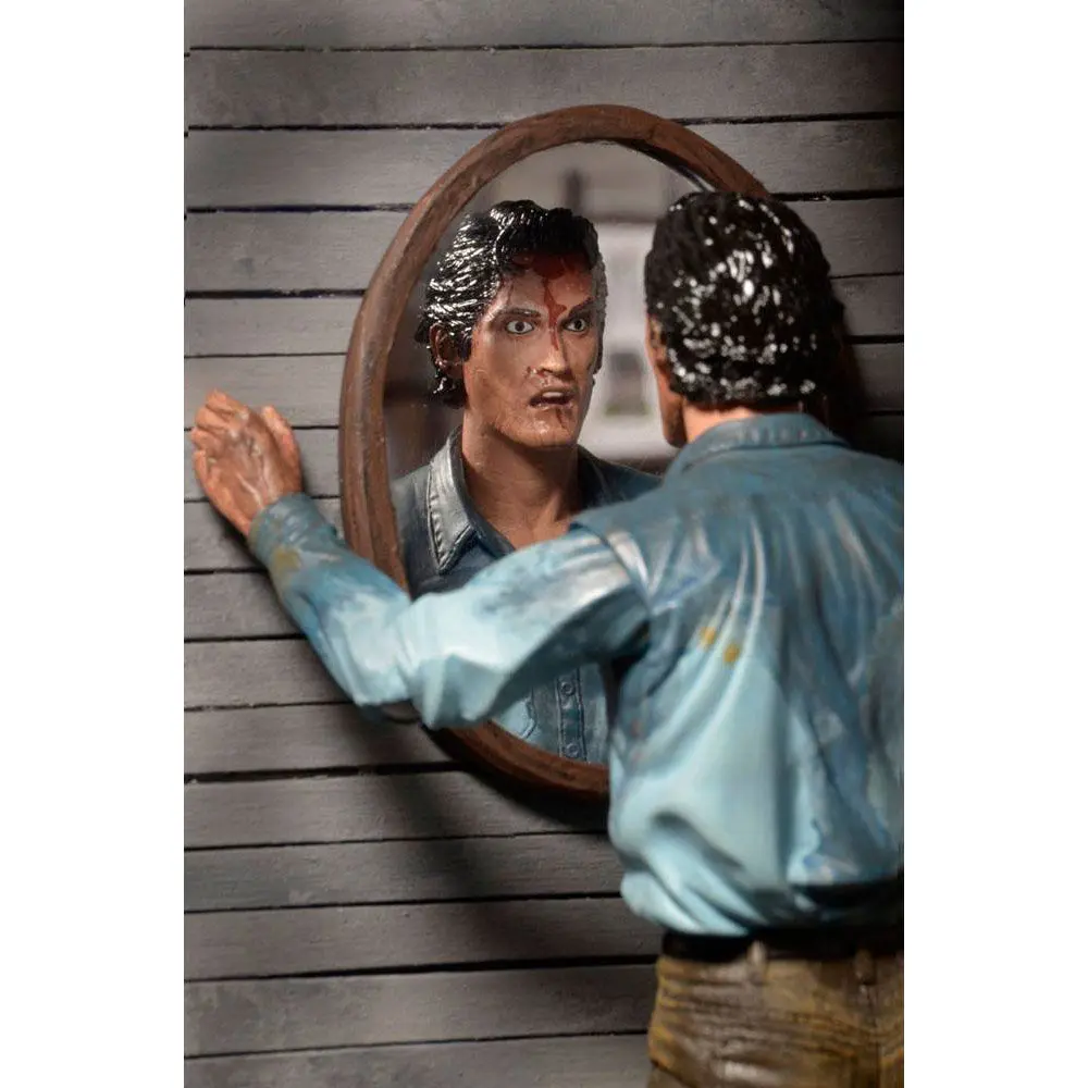 Evil Dead 2 Ash Ultimate figura 18cm termékfotó