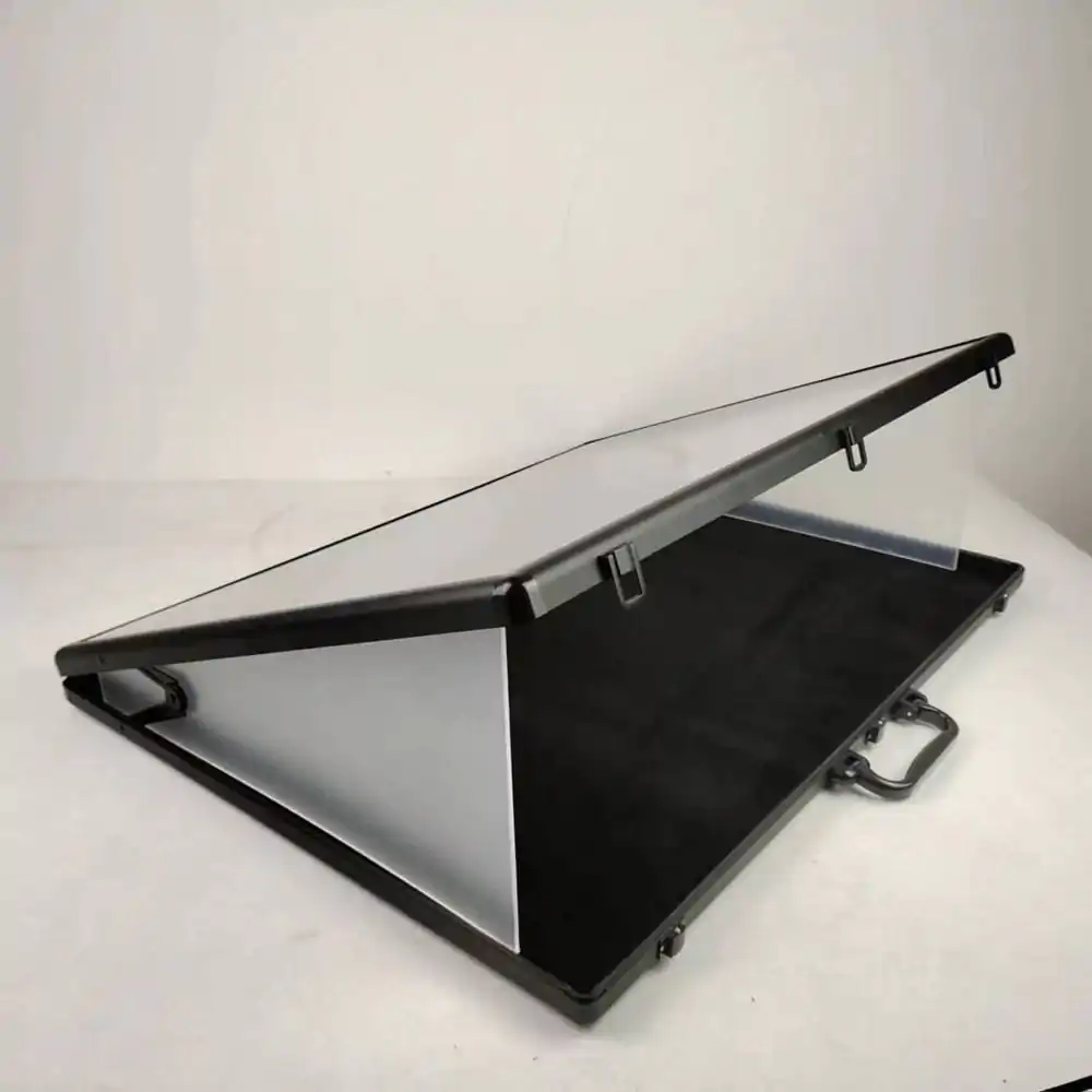 Evoretro Aluminum bemutató doboz vitrin termékfotó