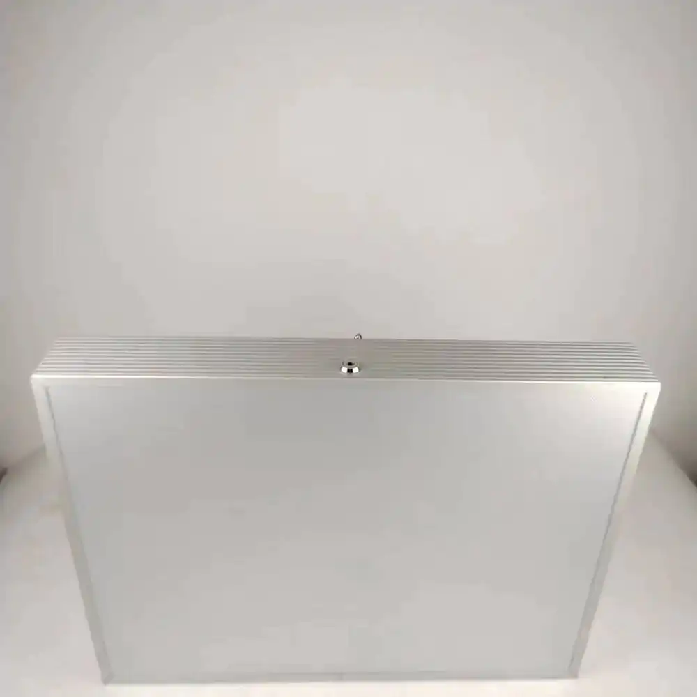 Evoretro Aluminum bemutató doboz vitrin termékfotó