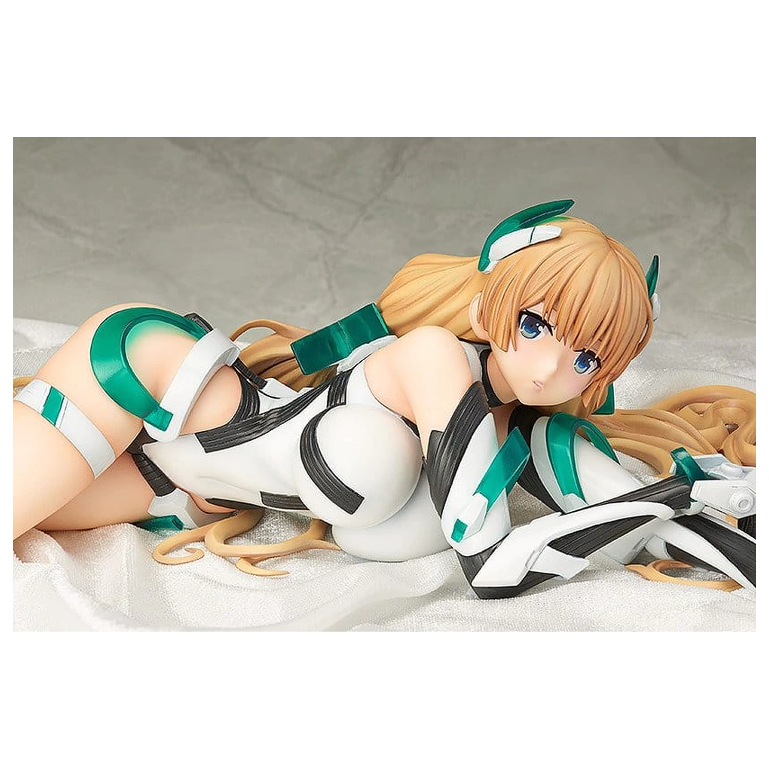 Expelled from Paradise 1/4 Angela Balzac PVC szobor figura 48 cm termékfotó