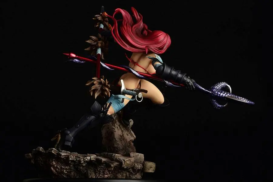 Fairy Tail 1/6 Erza Scarlet the Knight Ver. Another Color Black Armor szobor figura 31 cm termékfotó