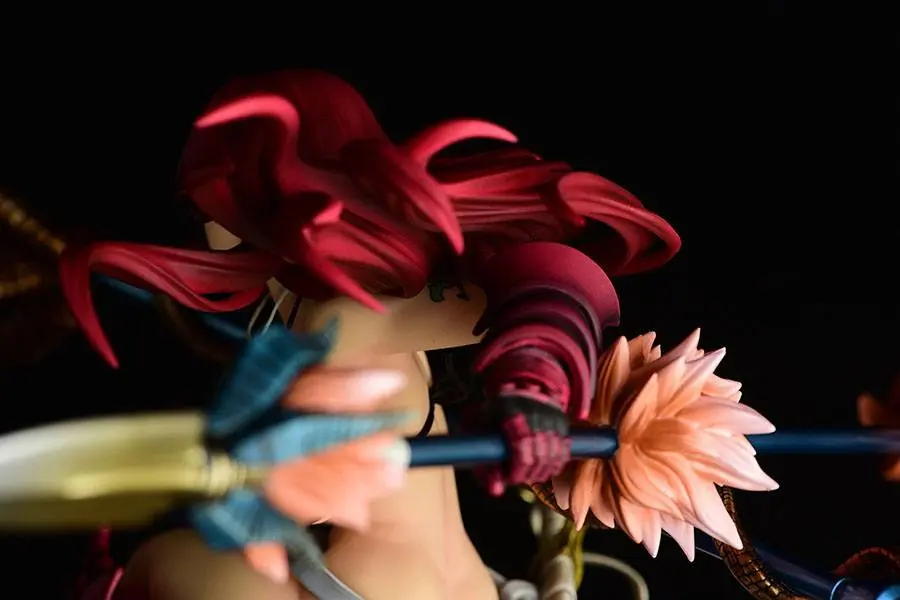 Fairy Tail 1/6 Erza Scarlet the Knight Ver. Another Color Crimson Armor szobor figura 31 cm termékfotó