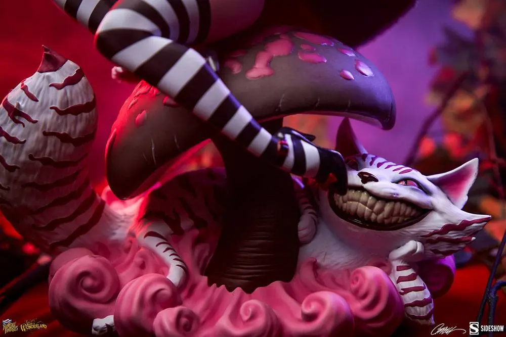 Fairytale Fantasies Collection Alice in Wonderland Game of Hearts Edition szobor figura 34 cm termékfotó