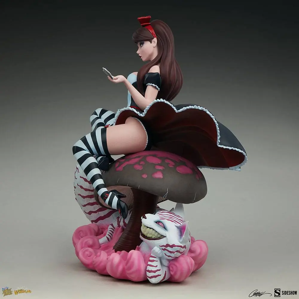 Fairytale Fantasies Collection Alice in Wonderland Game of Hearts Edition szobor figura 34 cm termékfotó