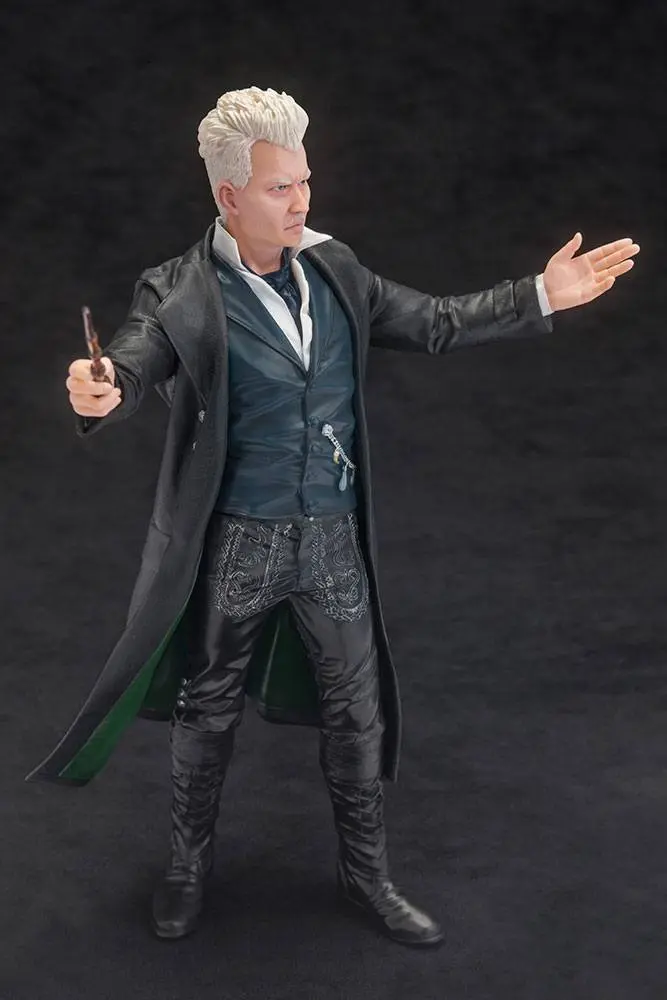 Fantastic Beasts  2 ARTFX+ 1/10 Gellert Grindelwald PVC szobor figura 18 cm termékfotó