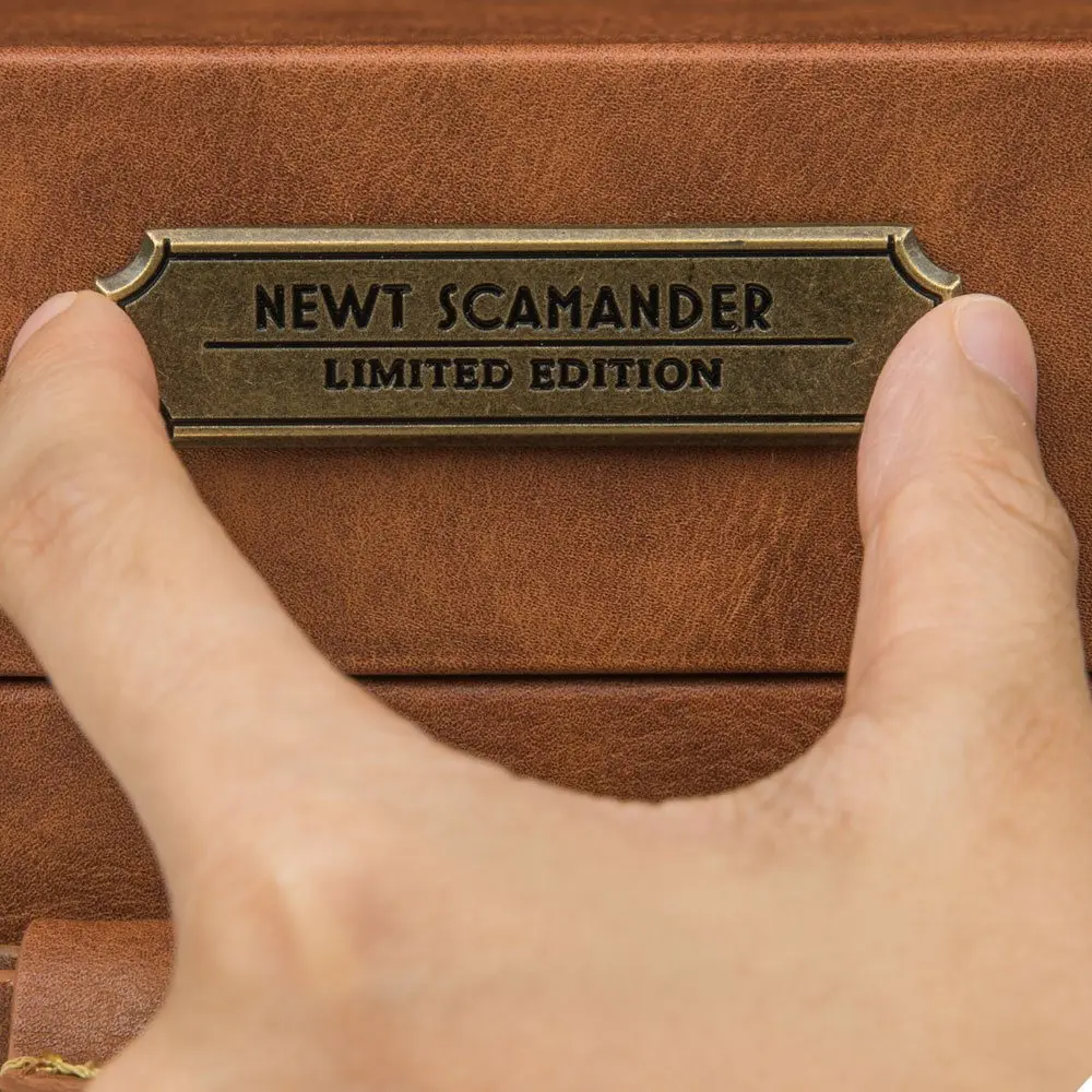 Fantastic Beasts Newt Scamander bőrönd Limitált kiadású replika termékfotó