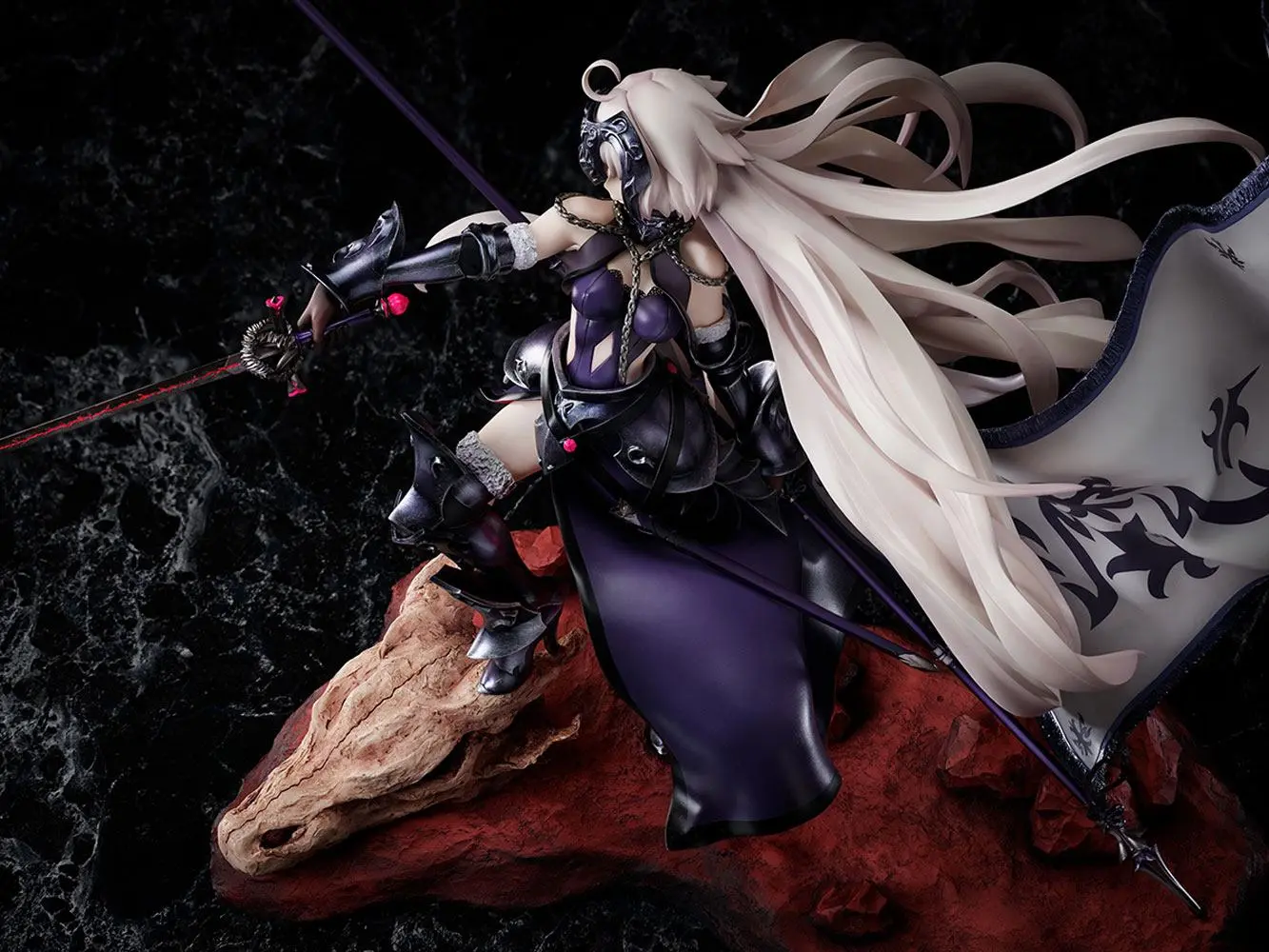 Fate/Grand Order 1/7 Avenger / Jeanne d'Arc (Alter) PVC szobor figura 46 cm termékfotó