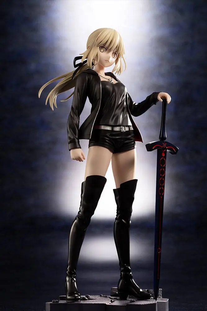 Fate/Grand Order 1/7 Saber / Altria Pendragon (Alter) Casual Ver. PVC szobor figura 24 cm termékfotó