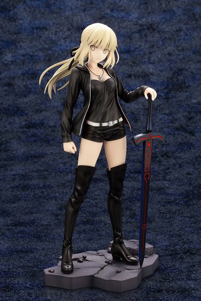 Fate/Grand Order 1/7 Saber / Altria Pendragon (Alter) Casual Ver. PVC szobor figura 24 cm termékfotó