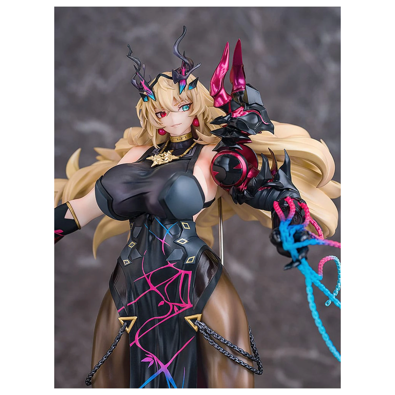 Fate/Grand Order 1/7 Saber/Barghest PVC szobor figura 32 cm  termékfotó