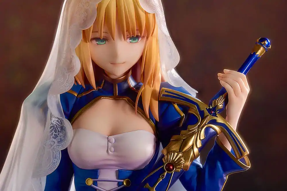 Fate/Grand Order 1/7 Saber Garden of Avalon PVC szobor figura 14 cm termékfotó