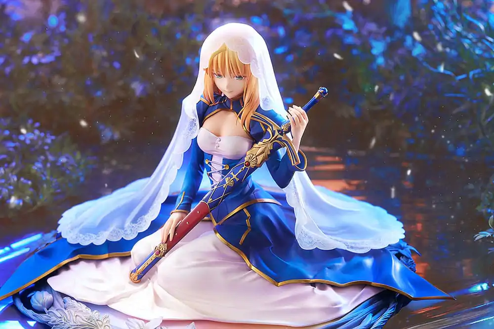 Fate/Grand Order 1/7 Saber Garden of Avalon PVC szobor figura 14 cm termékfotó