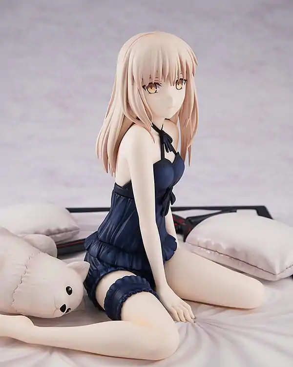 Fate/stay night: Heaven's Feel 1/7 Saber Alter: Babydoll Dress Ver. PVC szobor figura 15 cm termékfotó