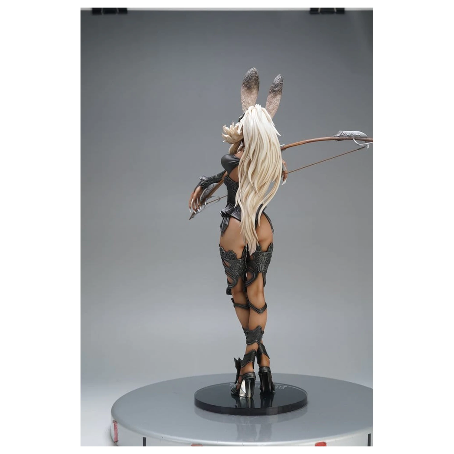 Final Fantasy XII PVC figura Fran 29 cm termékfotó