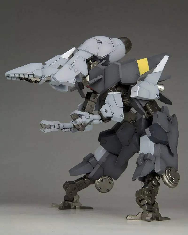 Frame Arms 1/100 NSG-25y STRAUSS Műanyag modell készlet 15 cm termékfotó