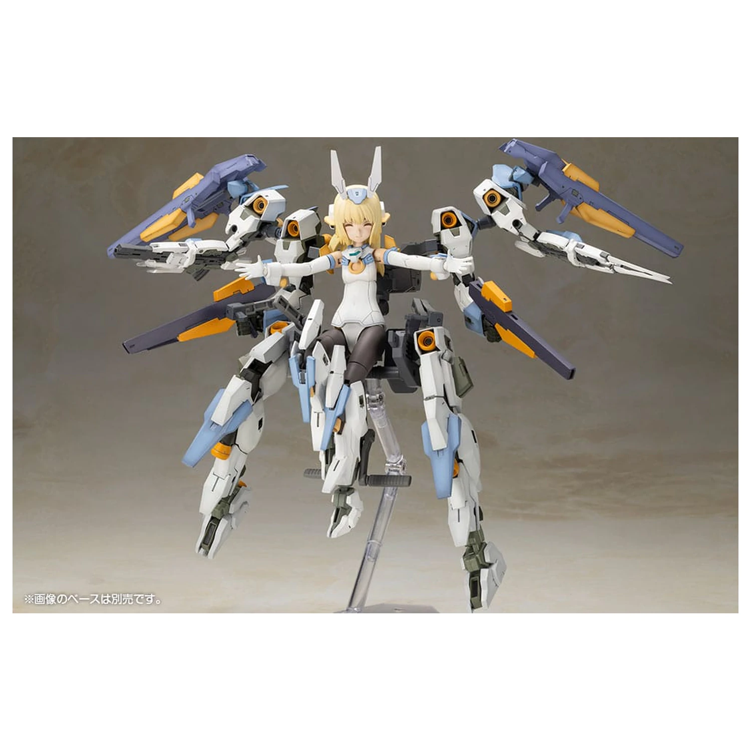 Frame Arms Girl Baselard with Exosuit Baselard Műanyag modell készlet 19 cm   termékfotó